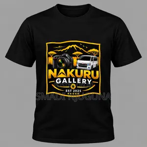 T-Shirt Black and White