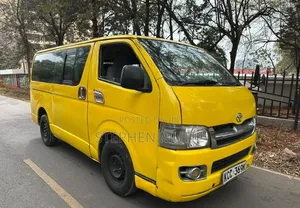 Toyota HiAce 2008 Yellow