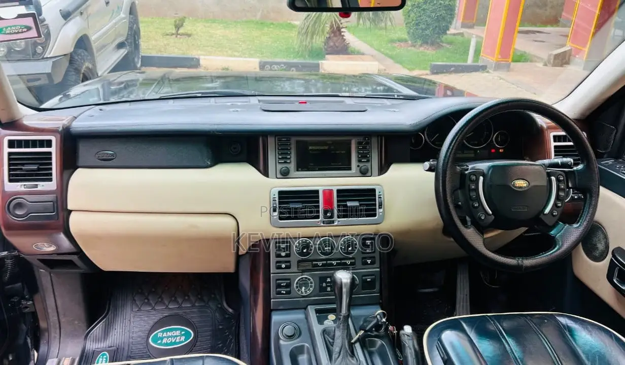 Land Rover Range Rover Vogue 2004 Black