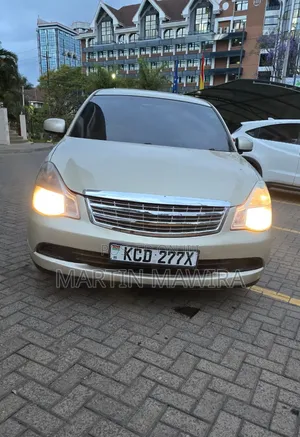 Nissan Bluebird 2008 Gold