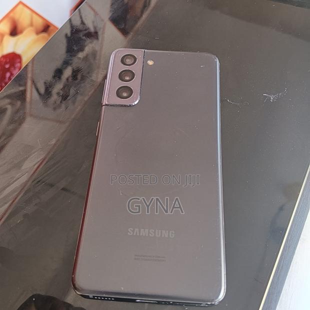 Samsung Galaxy S21 5G 128 GB Gray - thumbnail 2
