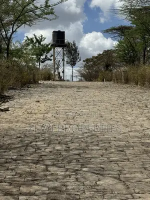 3 Acres Stalled Project