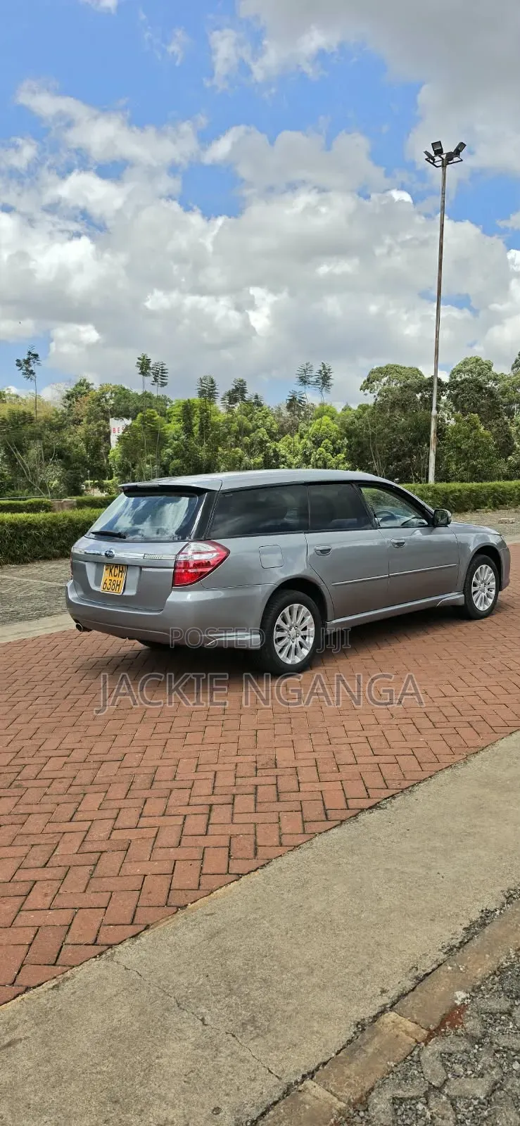Subaru 1400 2009 Silver