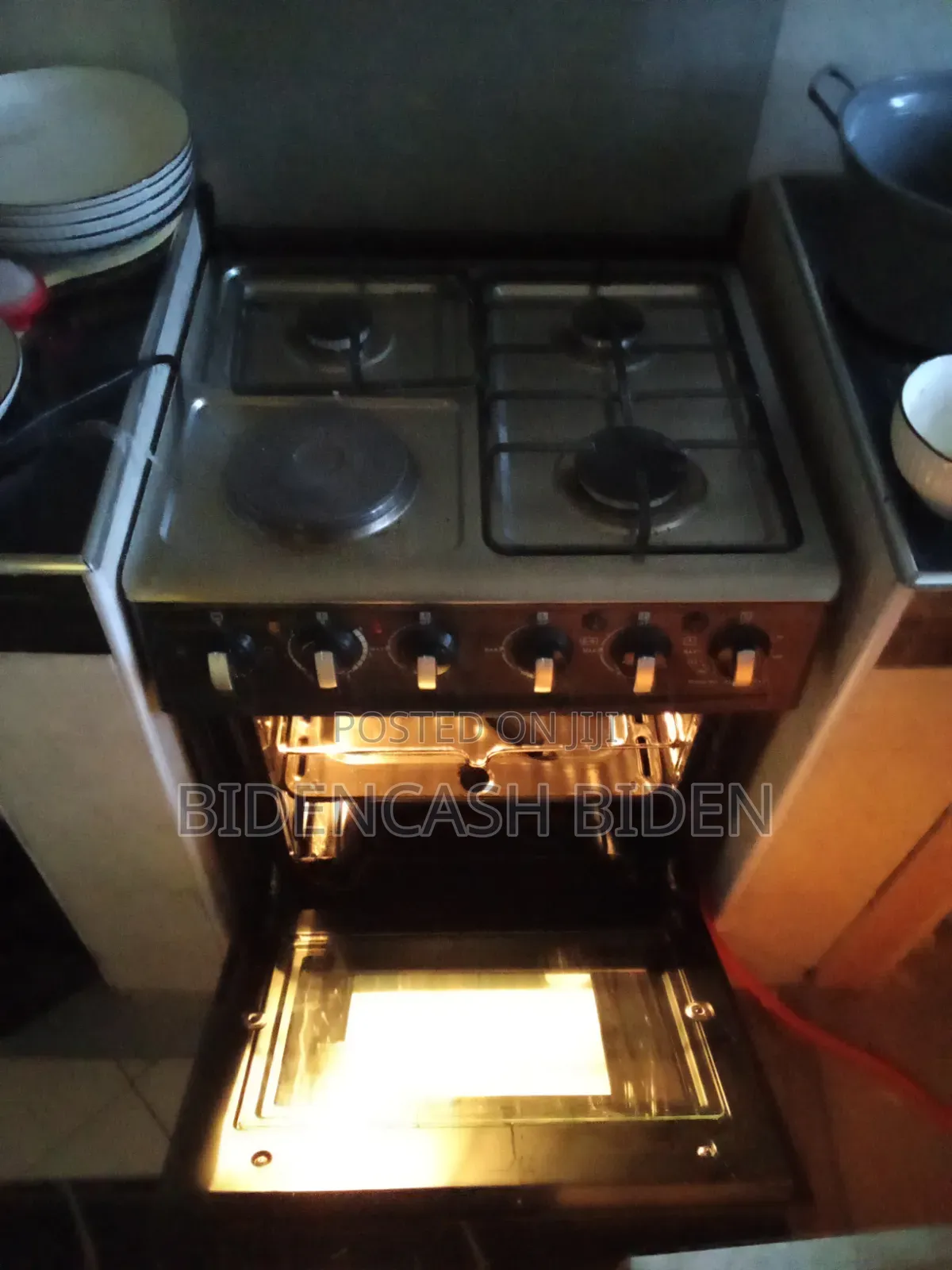 Globalstar Free Standing Gas Cooking Range With Oven ( 60cm X 60cm).