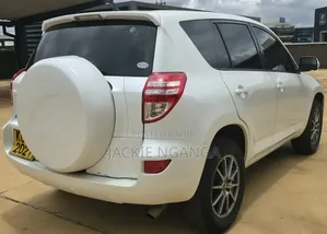 Toyota RAV4 2012 White