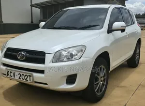 Toyota RAV4 2012 White