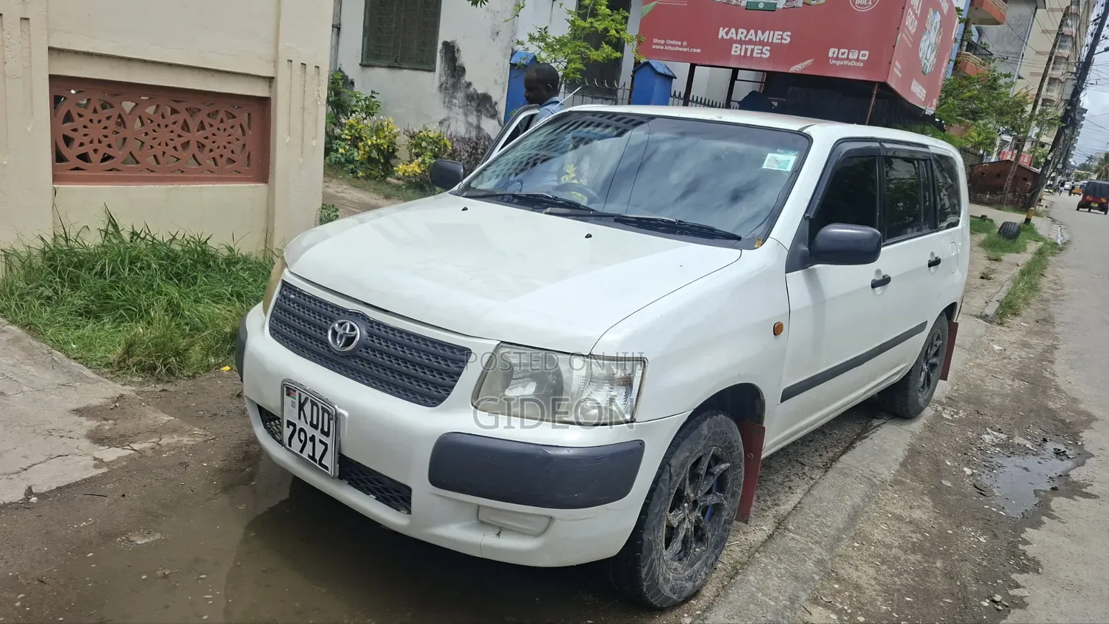 Toyota Succeed 2009 White