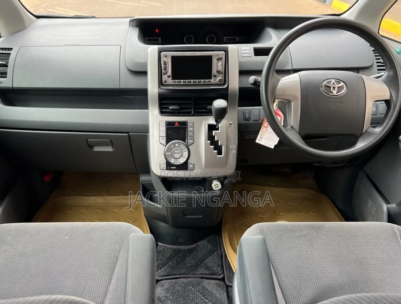 Toyota Noah 2009 Black