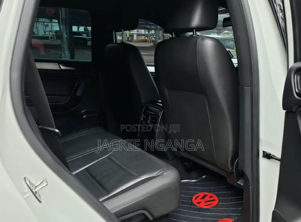 Volkswagen Touareg 2012 White