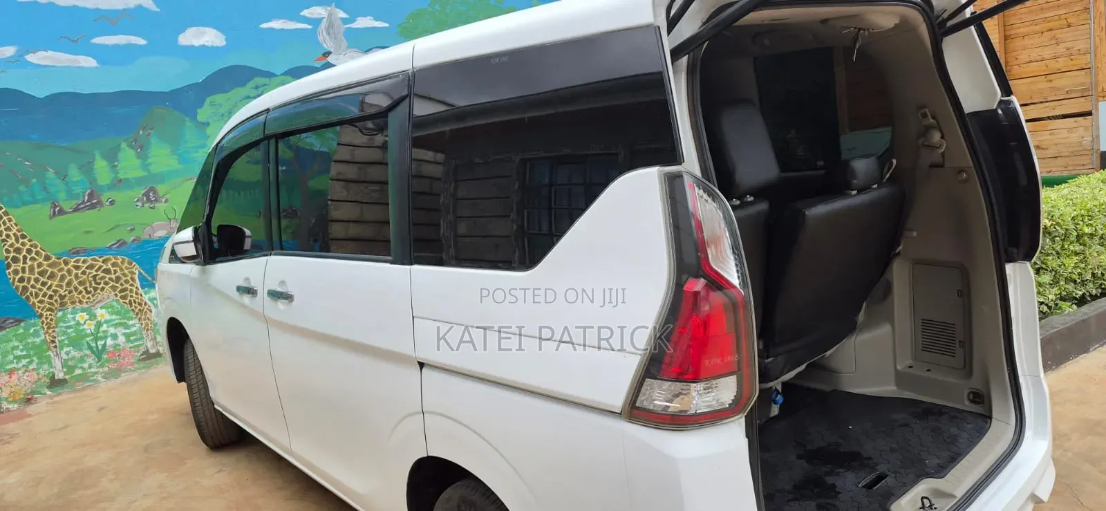 Nissan Serena 2017 White
