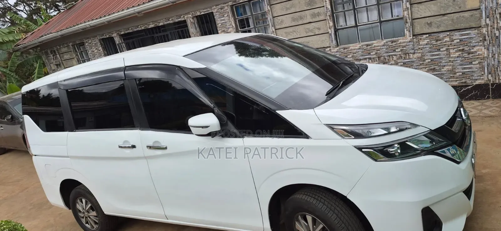 Nissan Serena 2017 White
