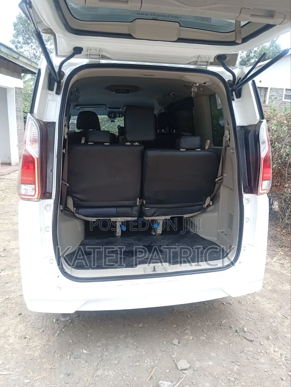 Nissan Serena 2017 White