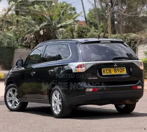 Mitsubishi Outlander 2014 Black