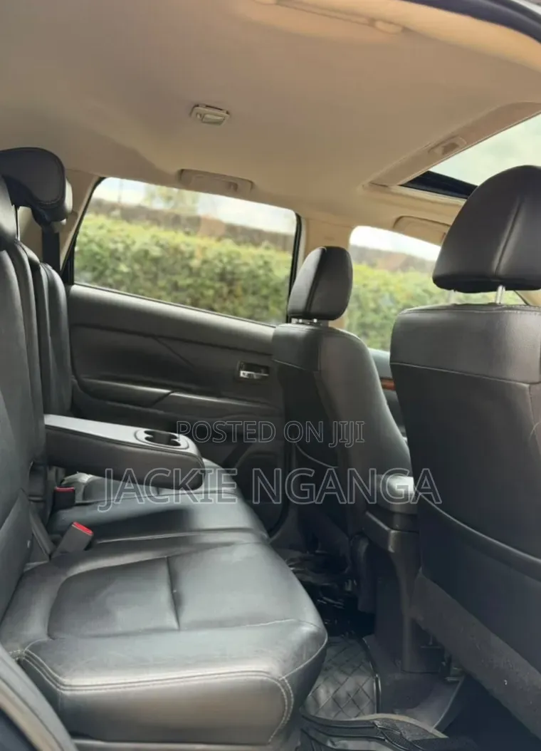 Mitsubishi Outlander 2014 Black
