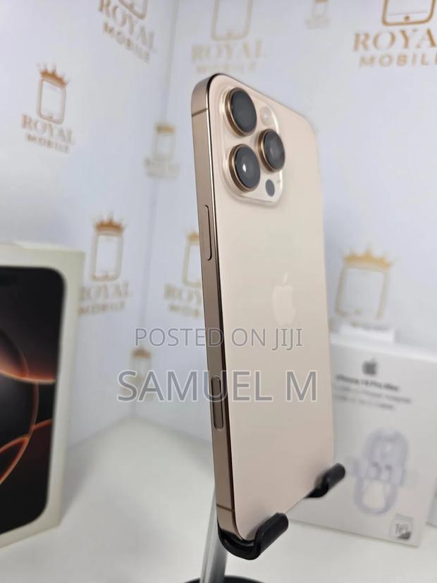 Apple iPhone 16 Pro Max 512 GB Gold - thumbnail 5