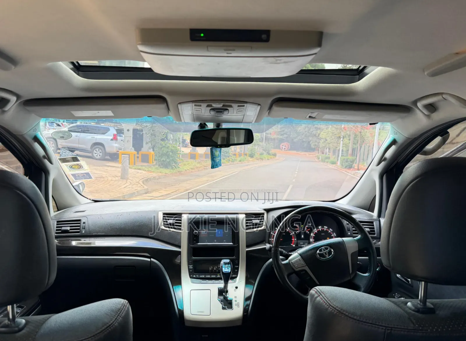 Toyota Vellfire 2014 White