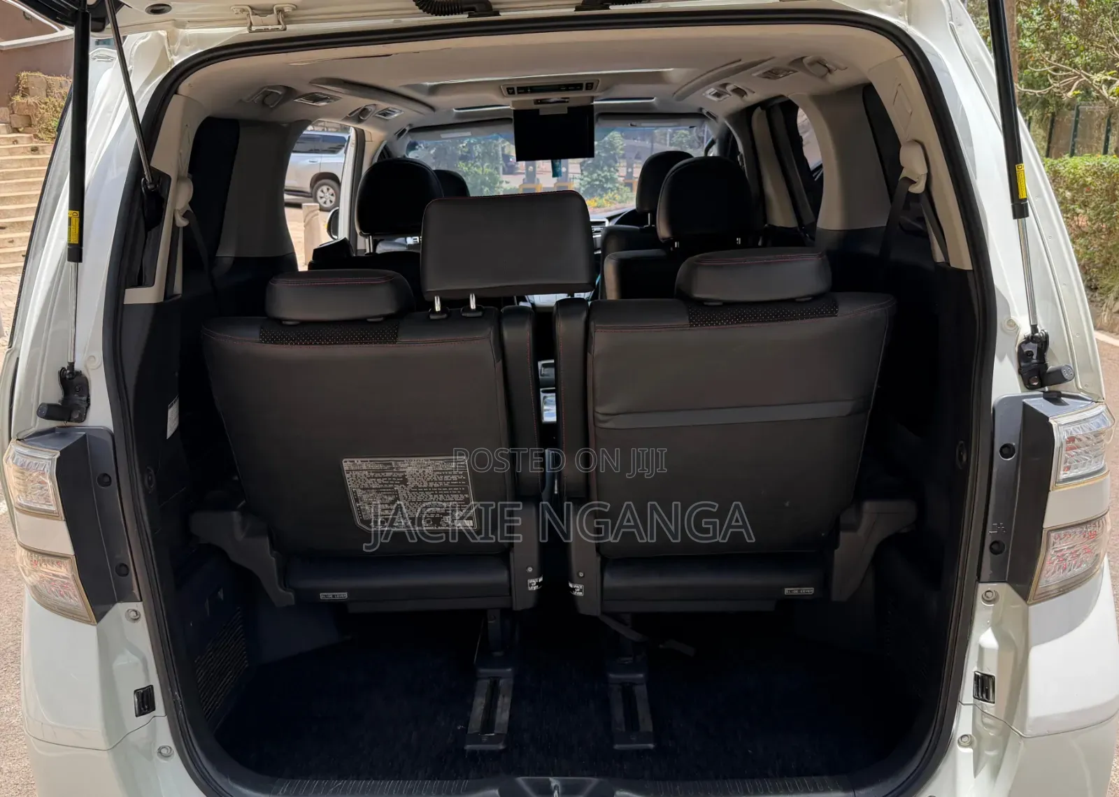 Toyota Vellfire 2014 White