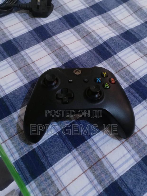 XBox One S - thumbnail 5