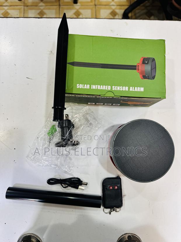 Solar Alarm Garden/Gate/Wall Home and Compound Security - main view