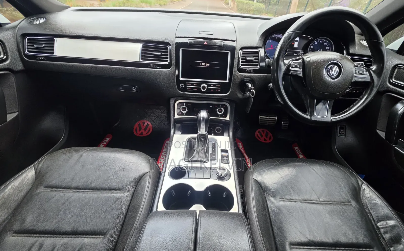 Volkswagen Touareg 2012 White