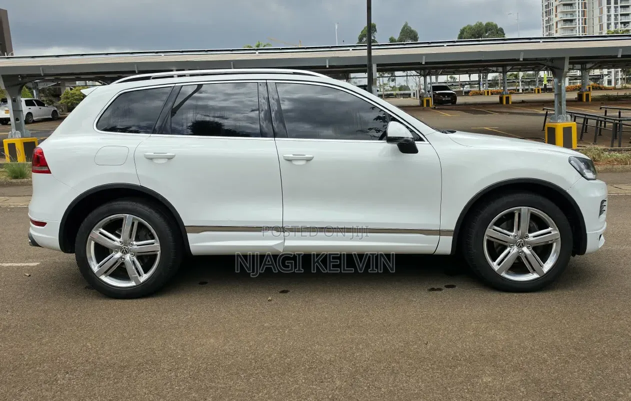 Volkswagen Touareg 2012 White