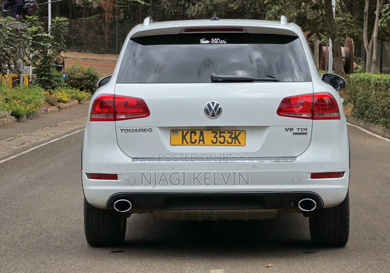Volkswagen Touareg 2012 White
