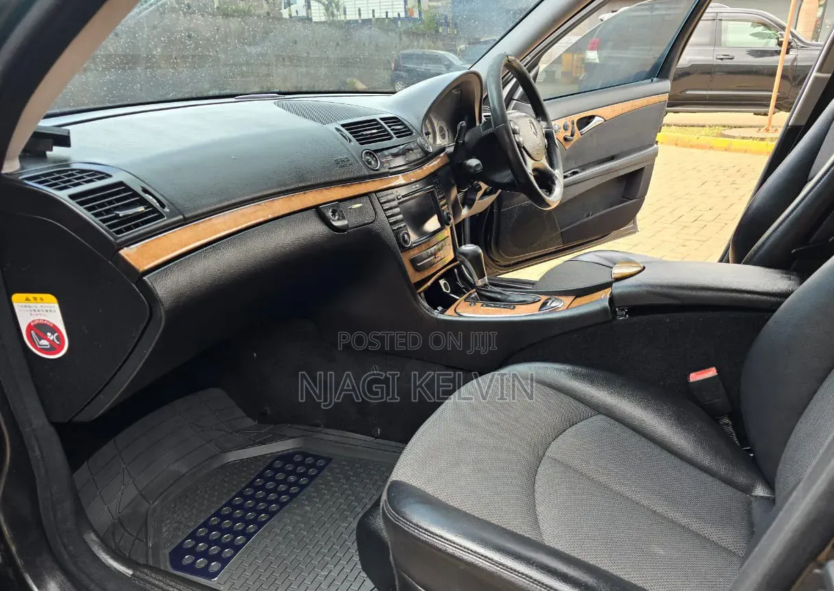 Mercedes-Benz E250 2010 Black