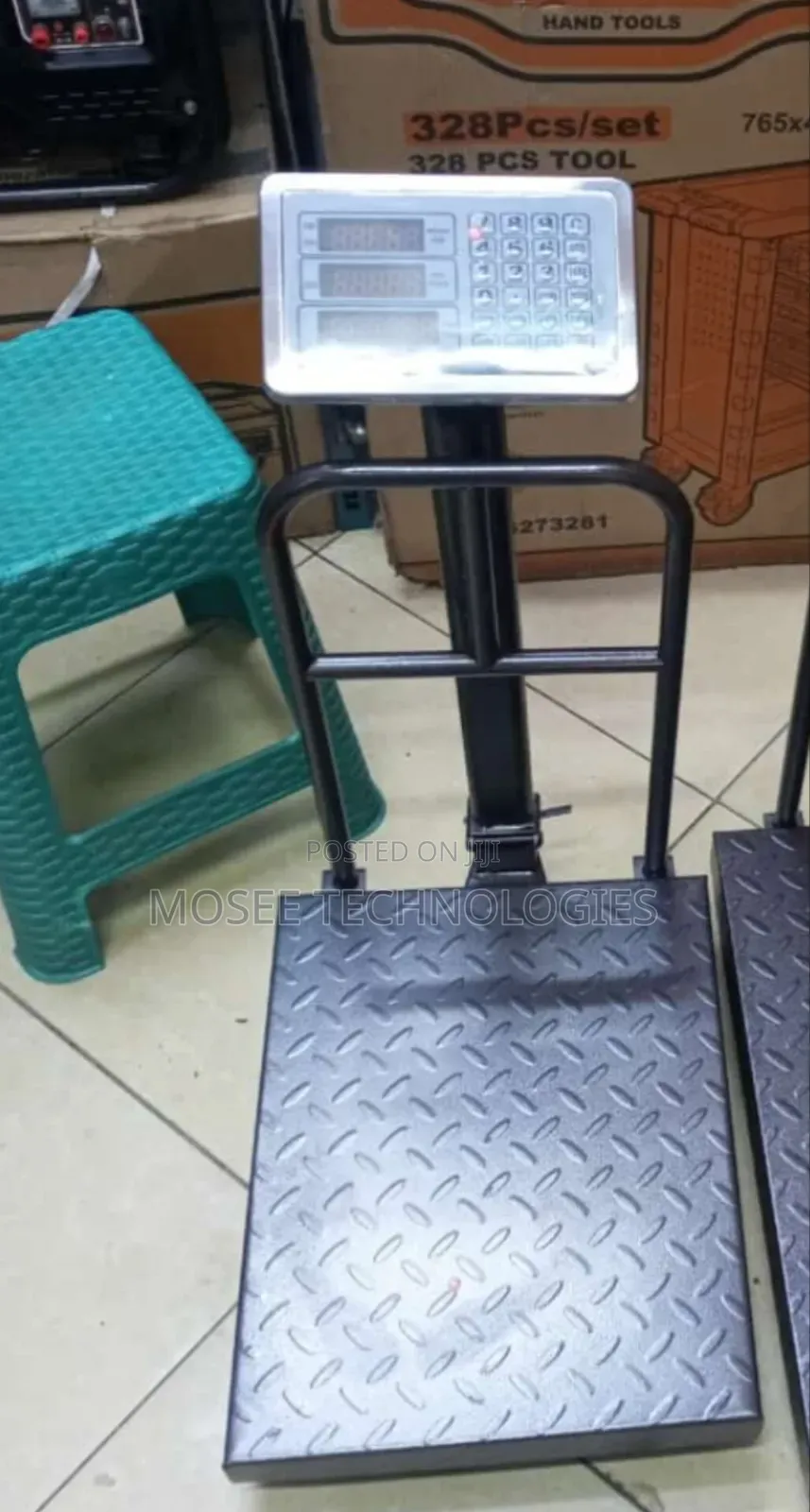 Small Base Platform Weighing Scale With Guard