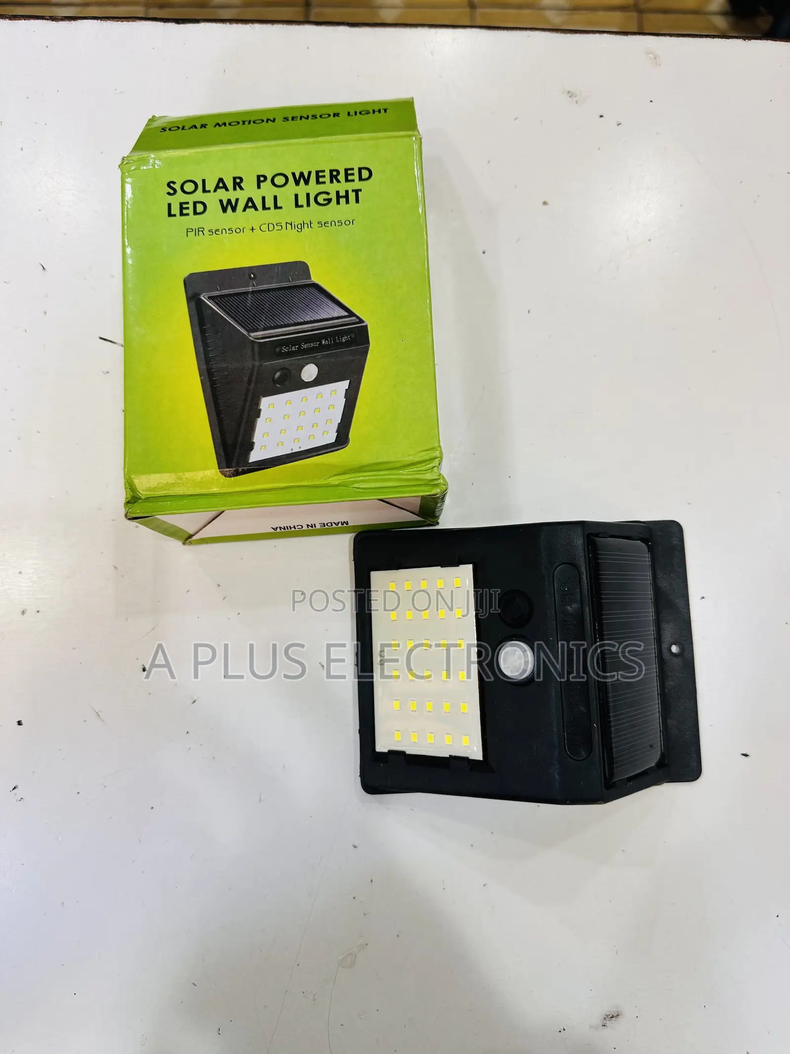 Solar Wall Light BK20 – Garden, Gate and Compound Light