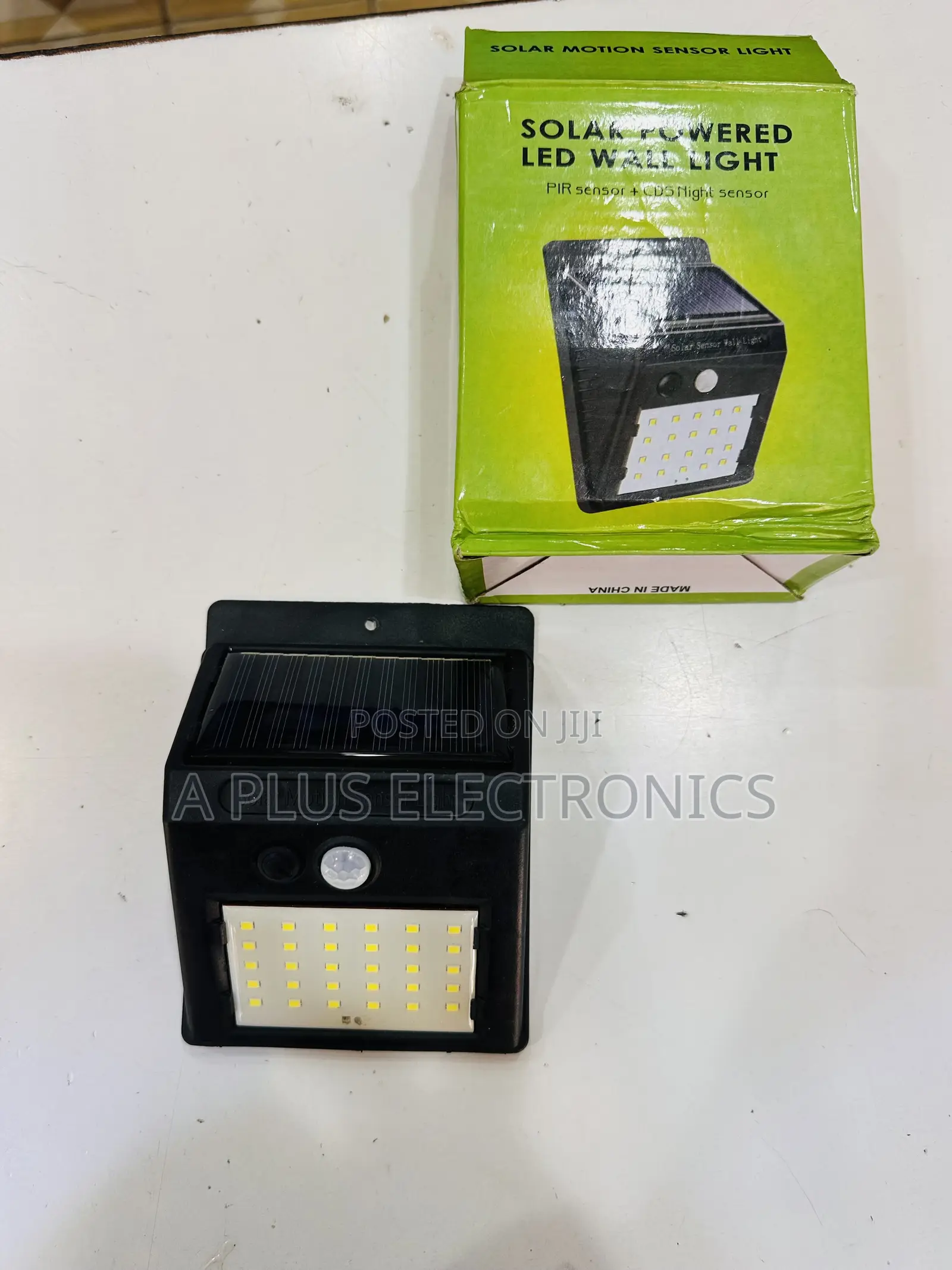 Solar Wall Light BK20 – Powerful Outdoor Solar Lamp