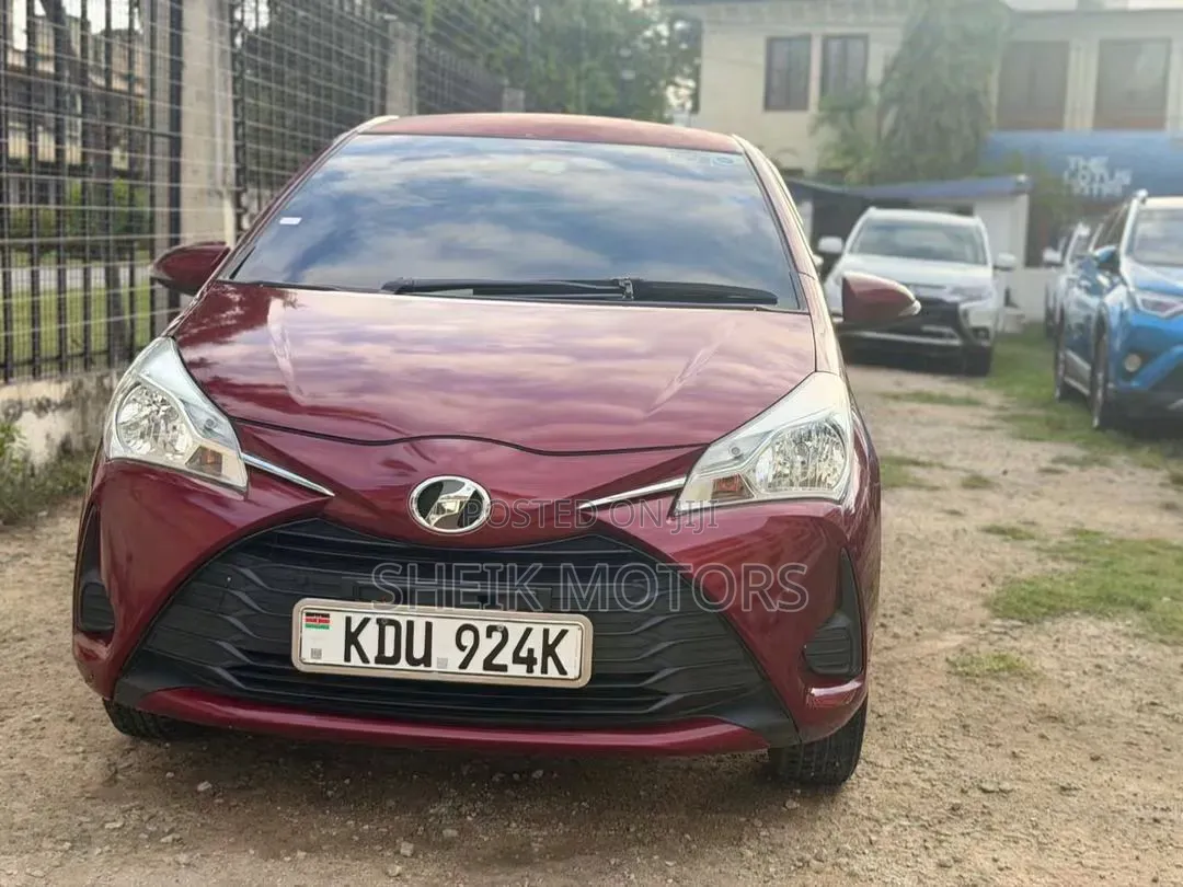 Toyota Vitz 2019 Red