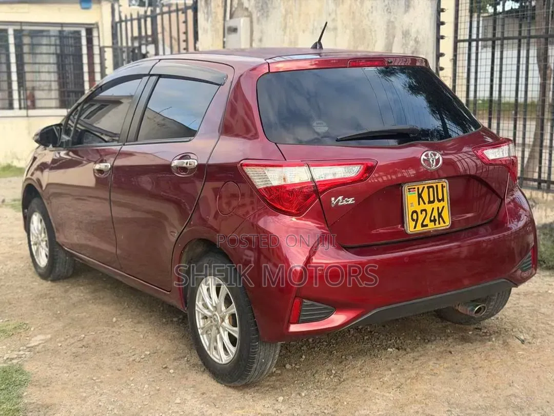 Toyota Vitz 2019 Red