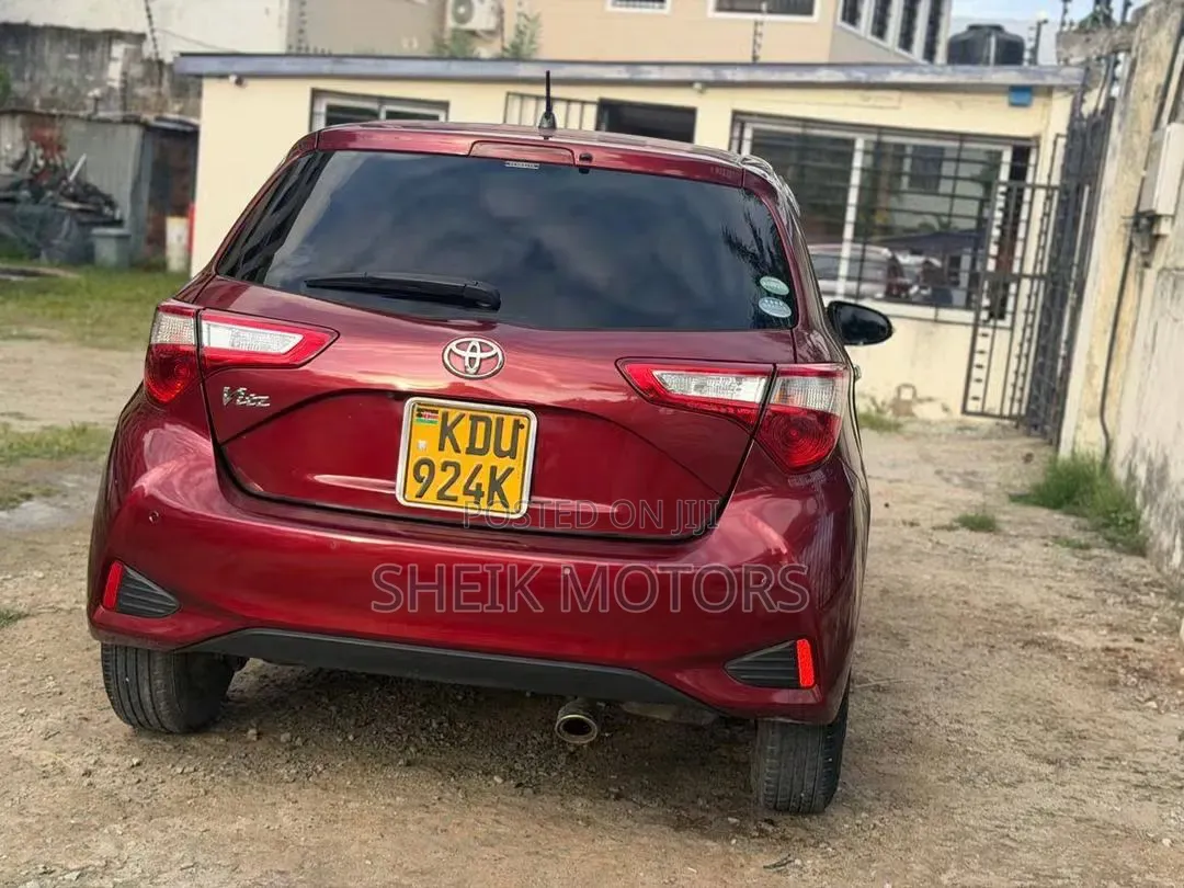 Toyota Vitz 2019 Red
