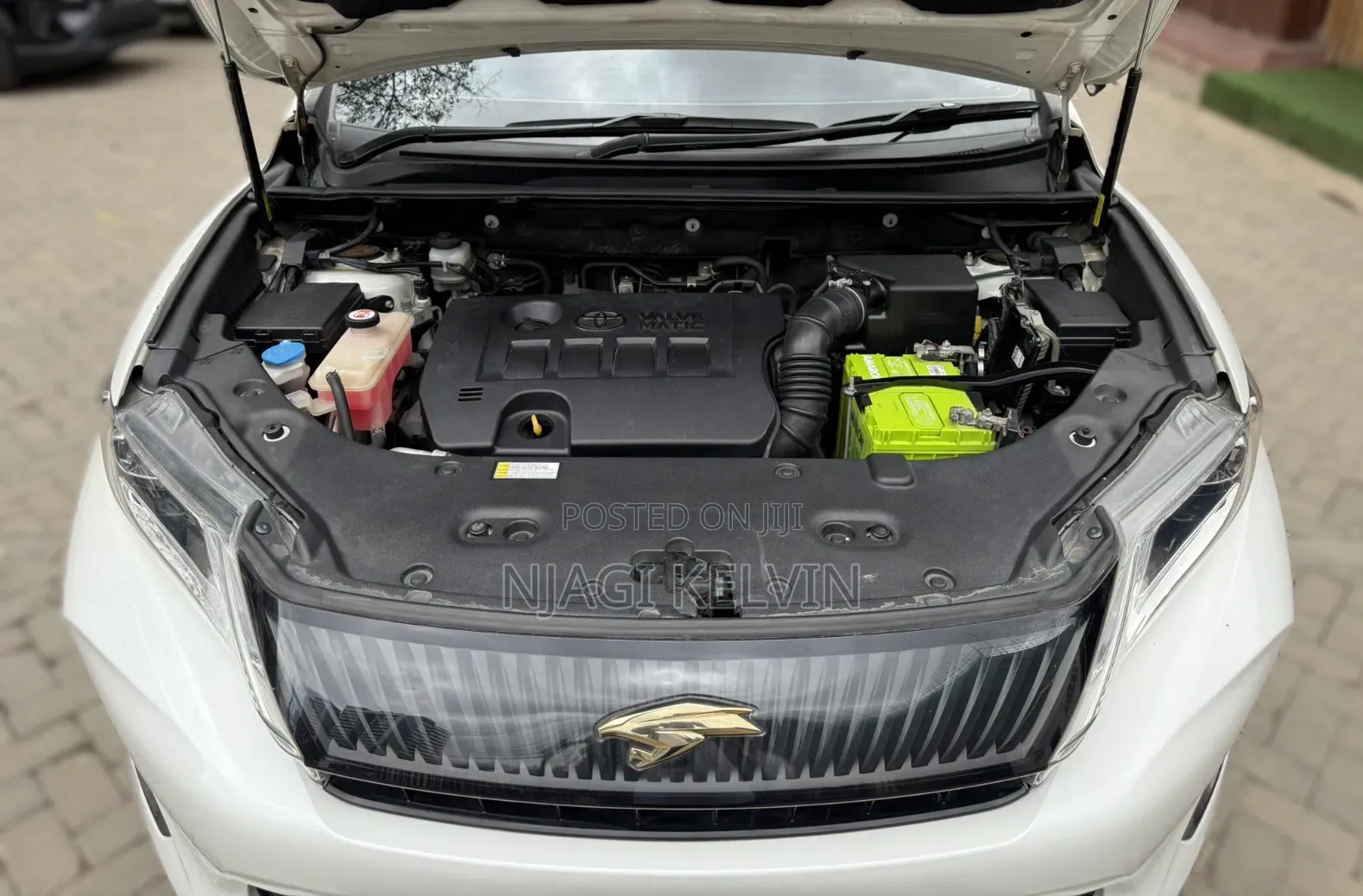 Toyota Harrier 2.0 2016 White
