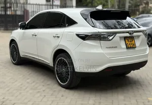 Toyota Harrier 2.0 2016 White