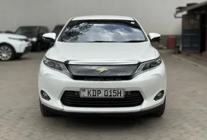 Toyota Harrier 2.0 2016 White