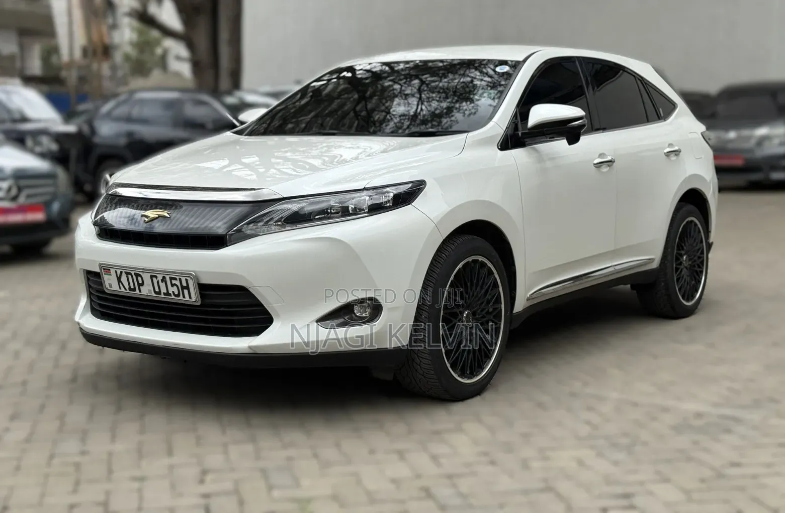 Toyota Harrier 2.0 2016 White