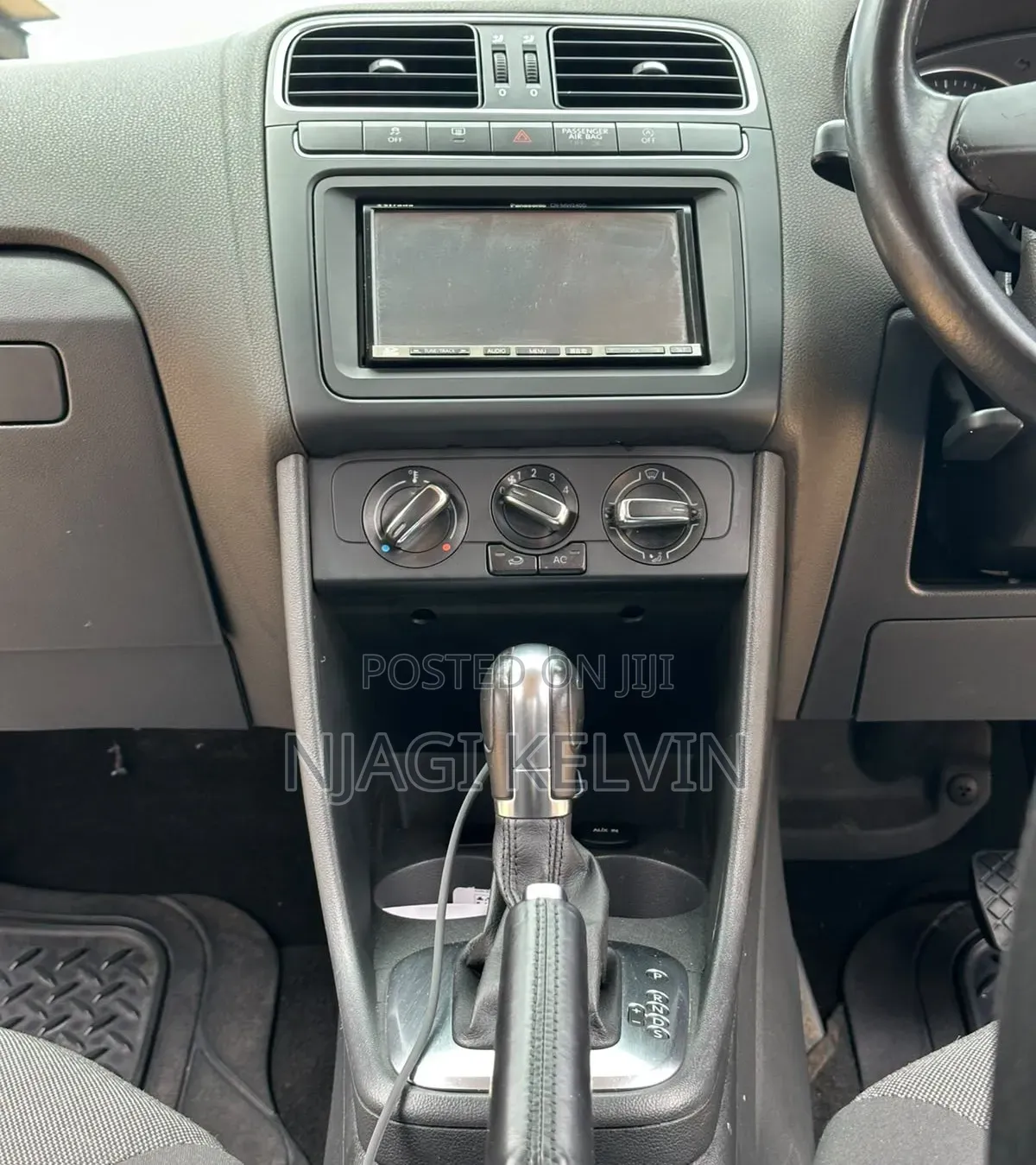Volkswagen Polo 2013 White