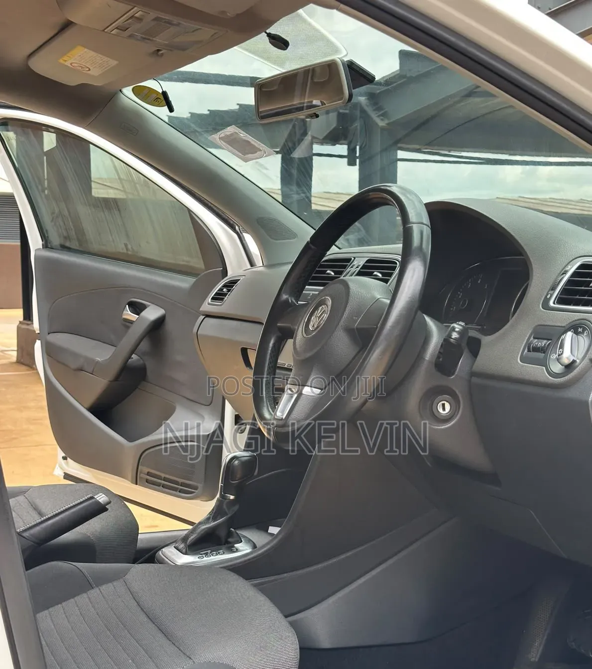 Volkswagen Polo 2013 White