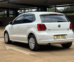 Volkswagen Polo 2013 White