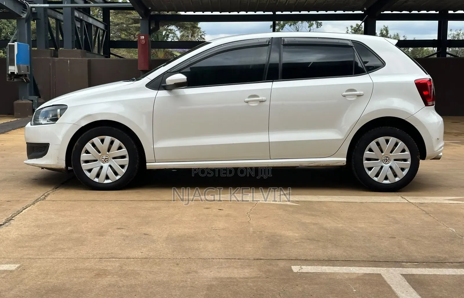 Volkswagen Polo 2013 White