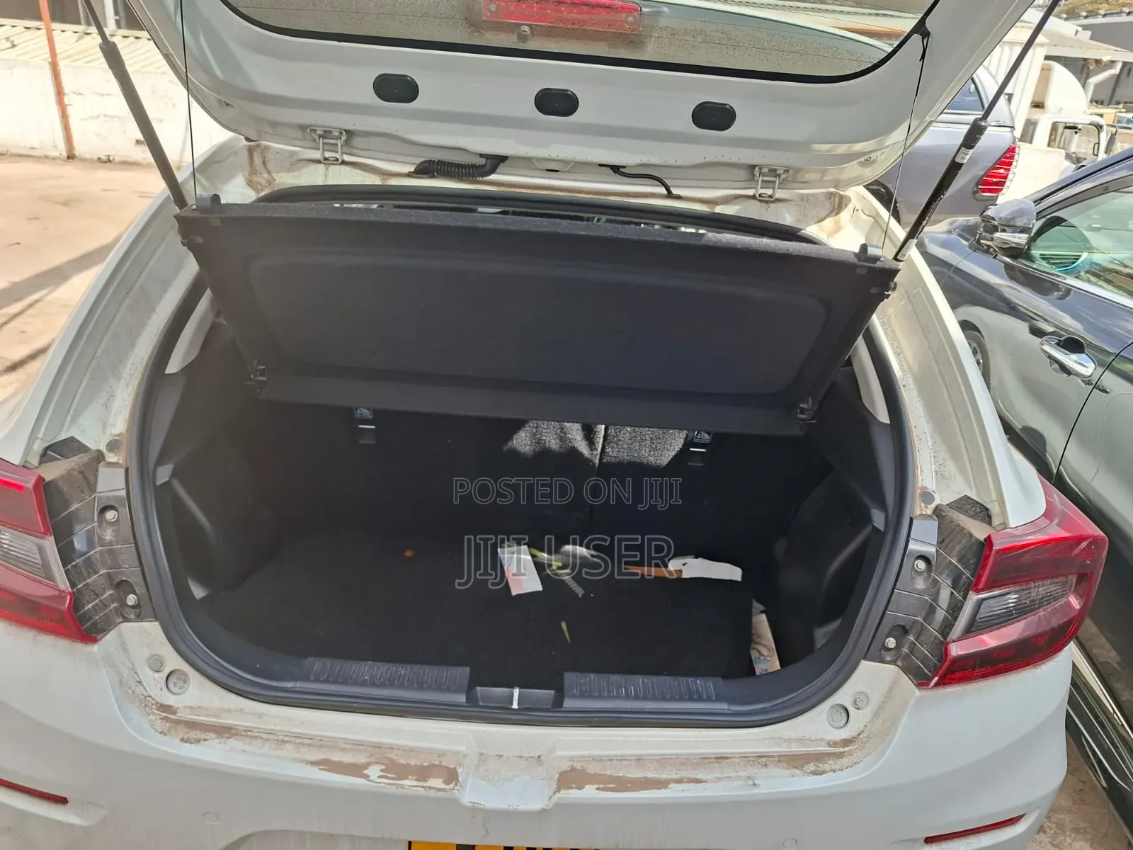 Suzuki Baleno 2023 White
