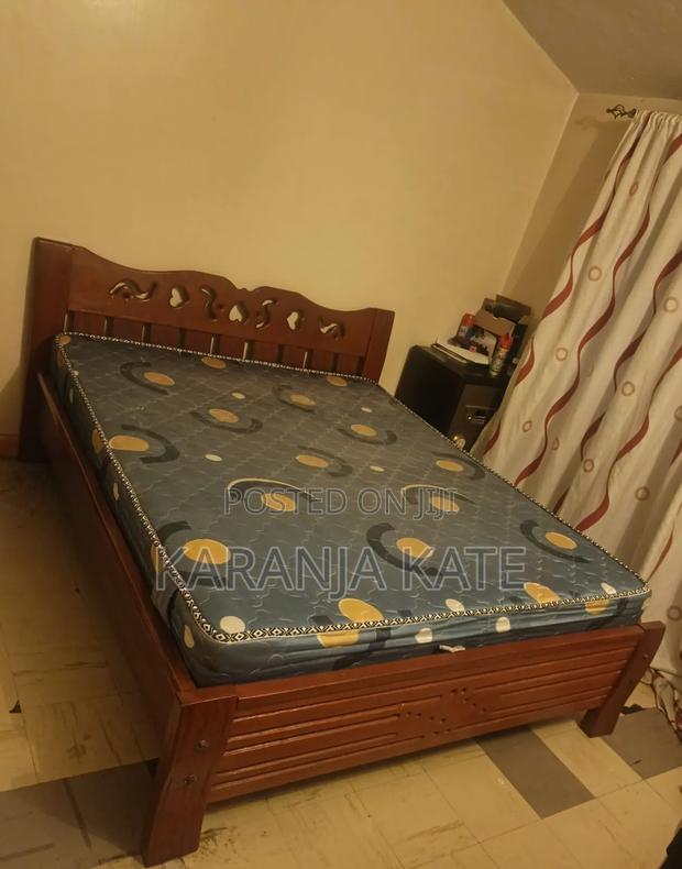 5by6 Mahogany Bed - main view