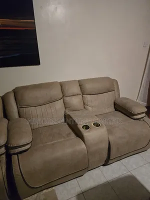 8 Seater Wooden Recliner Seats