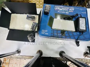 U800 Led Light Kit + Stand With 2 Rechargeable Batteries –Studio Light