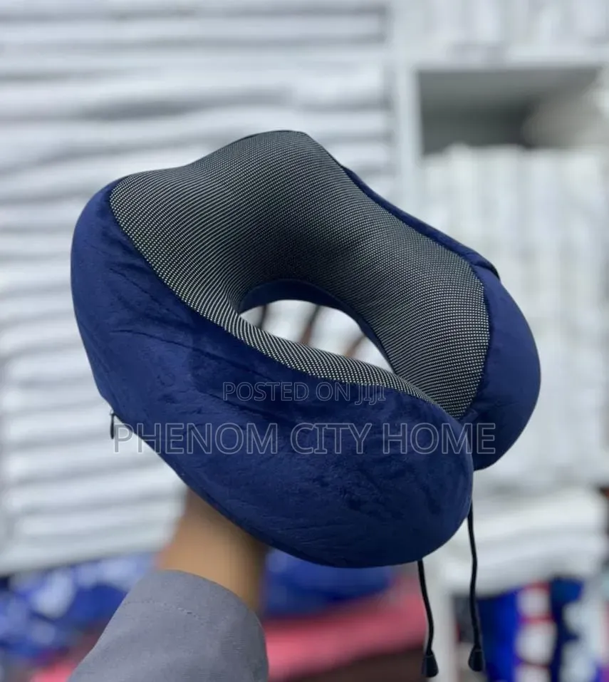 Black Neck Support Travel Pillows
