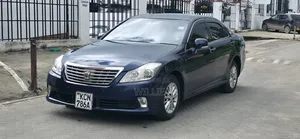 Toyota Crown 2010 Blue