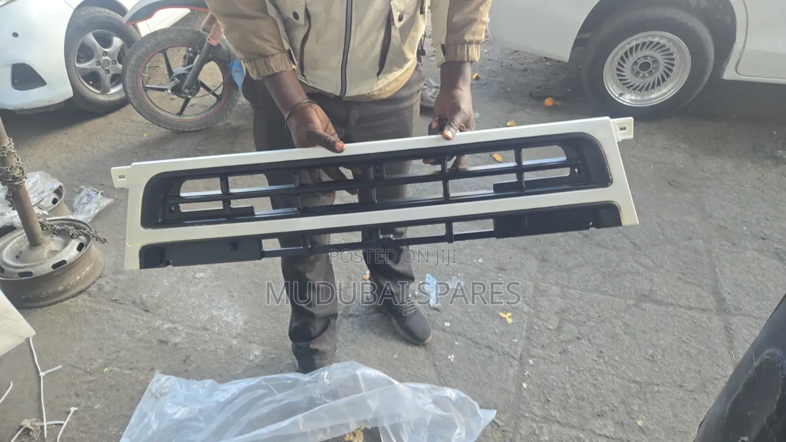 Fuso Mahewa Front Grill