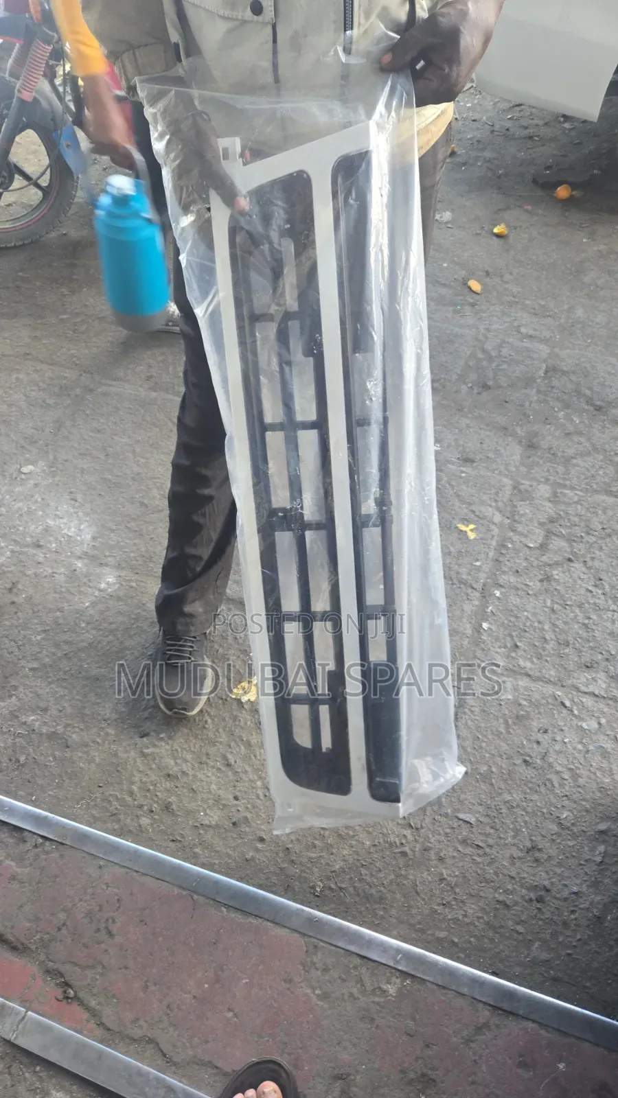 Fuso Mahewa Front Grill