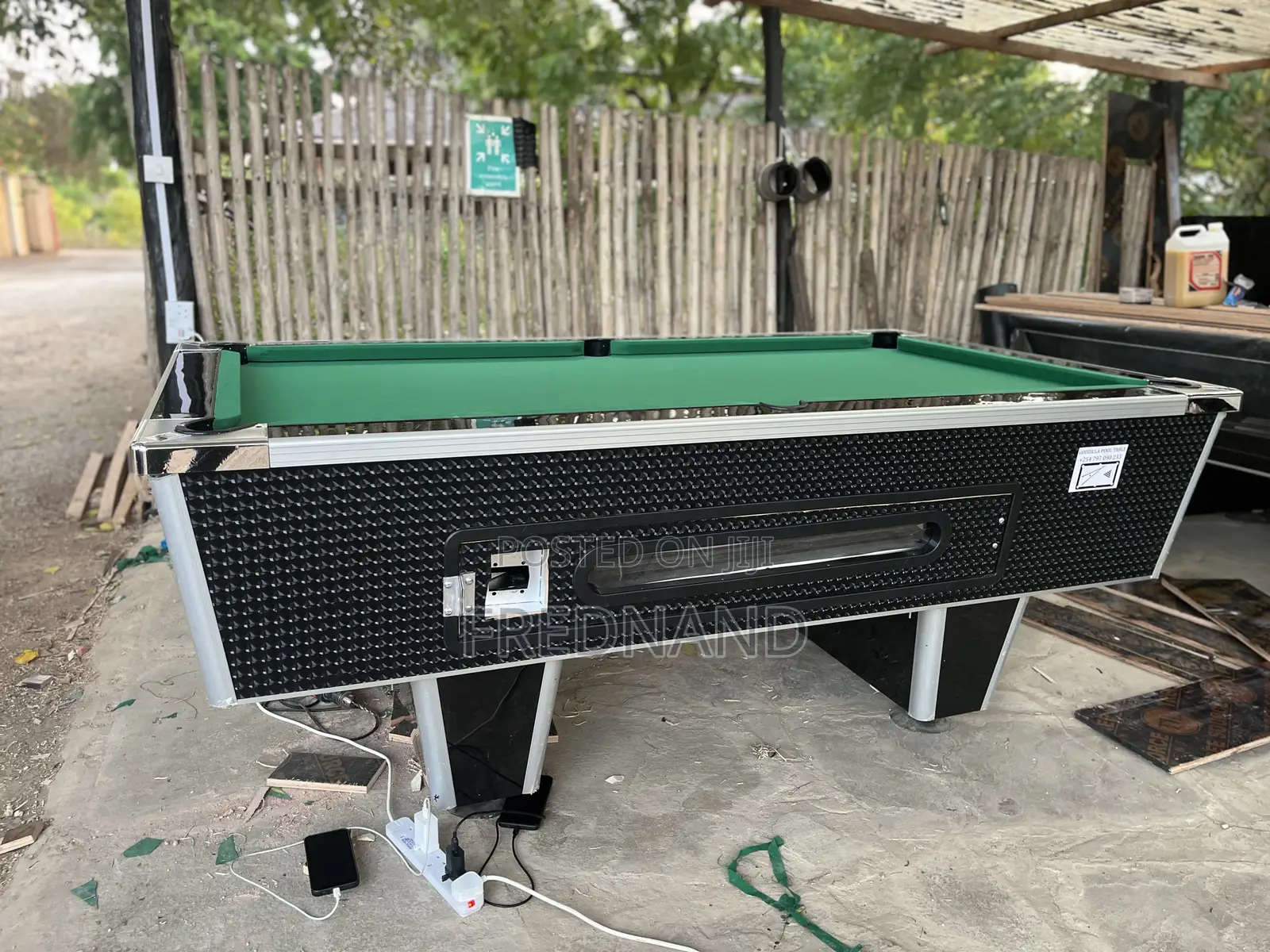 Fomaika Pool Table